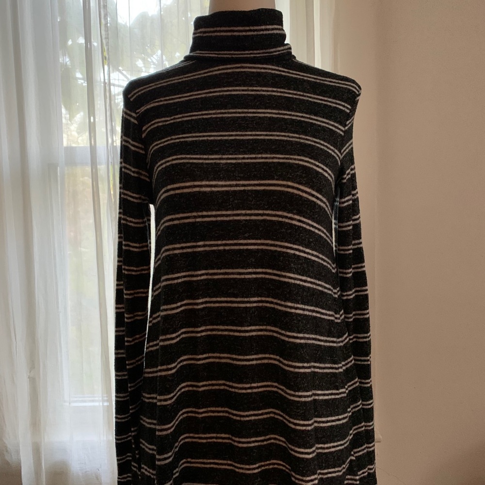 Stripped Turtle Neck Sweater